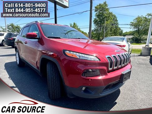 Used 2017 Jeep Cherokee Latitude w/ Safety/Convenience Group AWD/4WD image 6