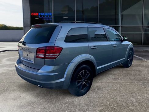 Used 2018 Dodge Journey SE w/ Blacktop Package image 5