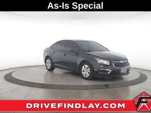 Used 2015 Chevrolet Cruze LS FWD image 1