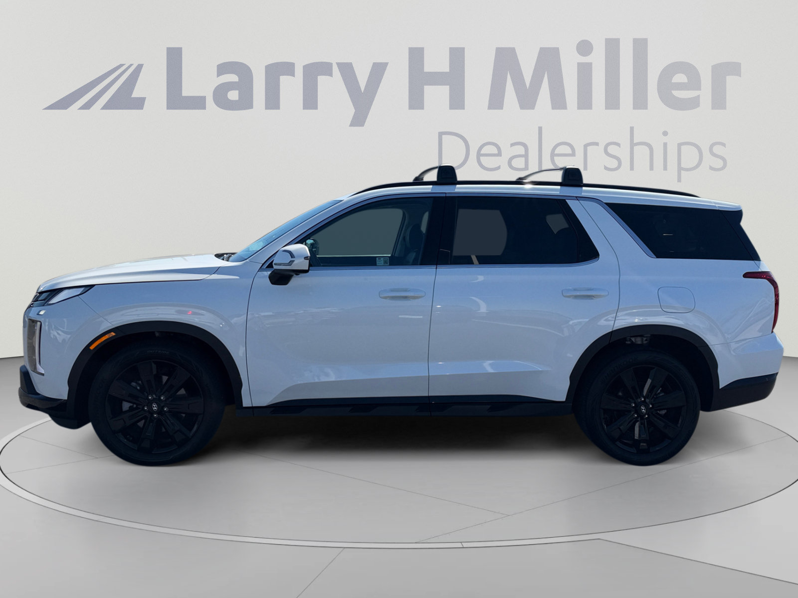 Used 2025 Hyundai Palisade XRT FWD image 2