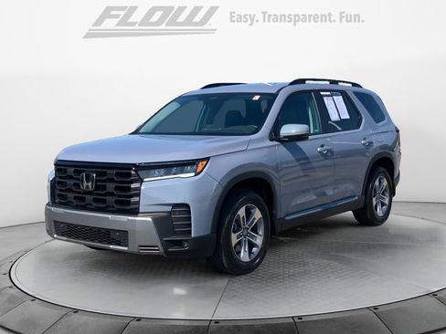 Certified 2026 Honda Pilot EX-L image 3