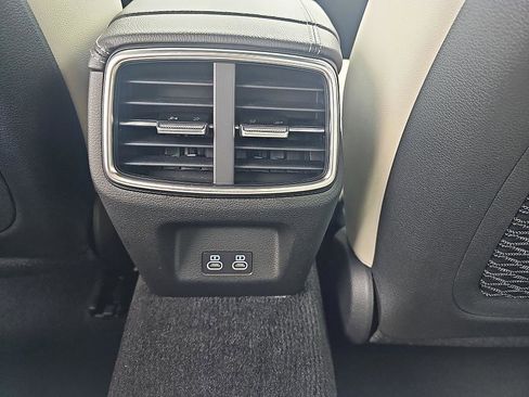 Used 2025 Genesis G70 3.3T Advanced image 35