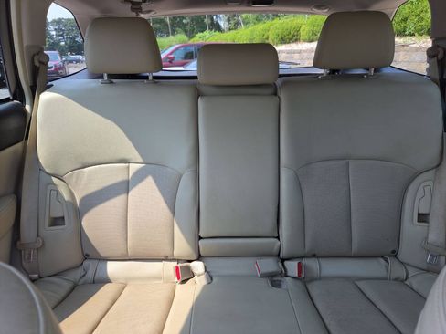 Used 2014 Subaru Outback 2.5i Limited w/ Moonroof Package AWD/4WD image 30