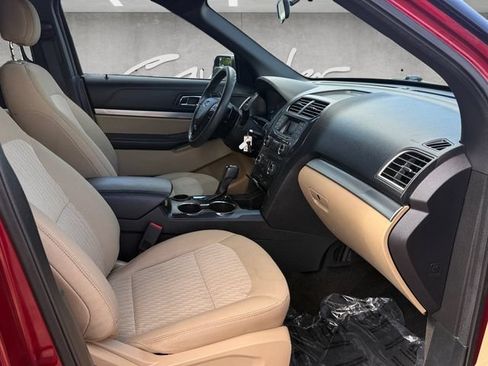 Used 2017 Ford Explorer FWD image 25