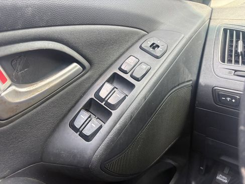 Used 2012 Hyundai Tucson GLS AWD/4WD image 22