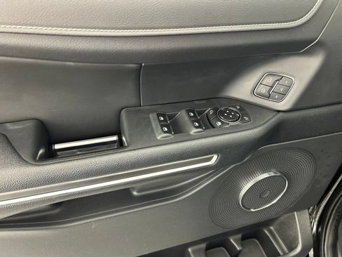 Used 2022 Ford Expedition XLT AWD/4WD image 12
