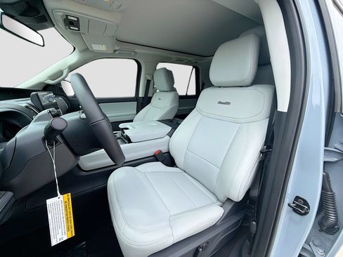 New 2026 Ford Expedition Platinum w/ Driver's Package AWD/4WD image 29