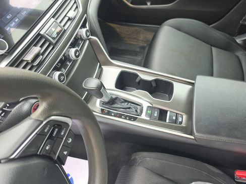 Used 2021 Honda Accord LX image 24