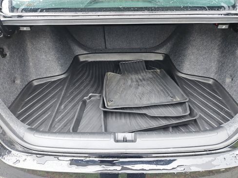 Certified 2018 Honda Accord EX-L image 33