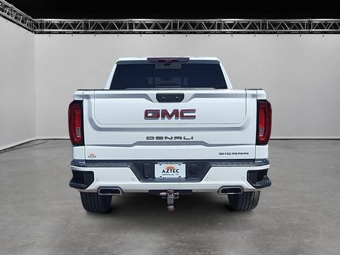 Used 2023 GMC Sierra 1500 Denali w/ Technology Package AWD/4WD image 6