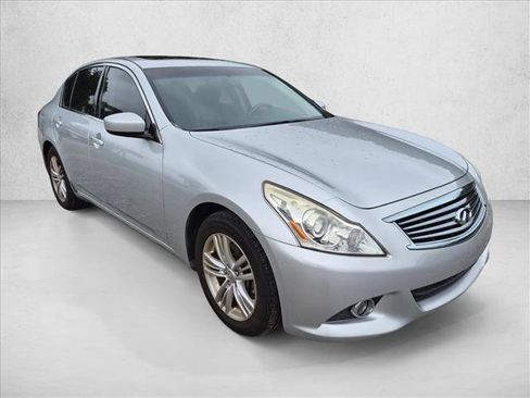 Used 2013 INFINITI G37 x Sedan w/ Premium Pkg AWD/4WD image 3