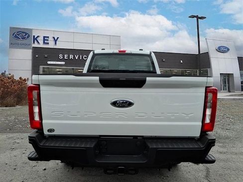 New 2026 Ford F350 XL w/ FX4 Off-Road Package image 4