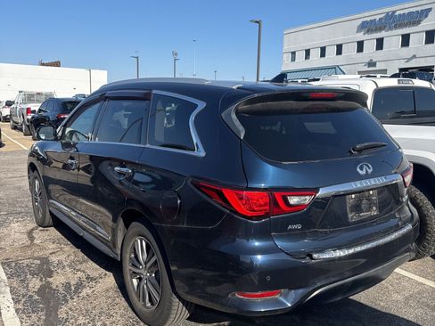 Used 2020 INFINITI QX60 Luxe w/ Essential Package image 4