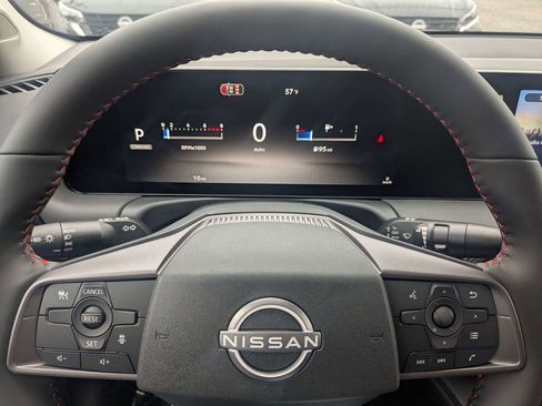 New 2026 Nissan Sentra SR w/ Floor Mat Package FWD image 28
