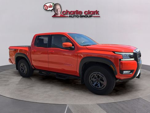 Used 2025 Nissan Frontier PRO-4X w/ Pro Convenience Package AWD/4WD image 10