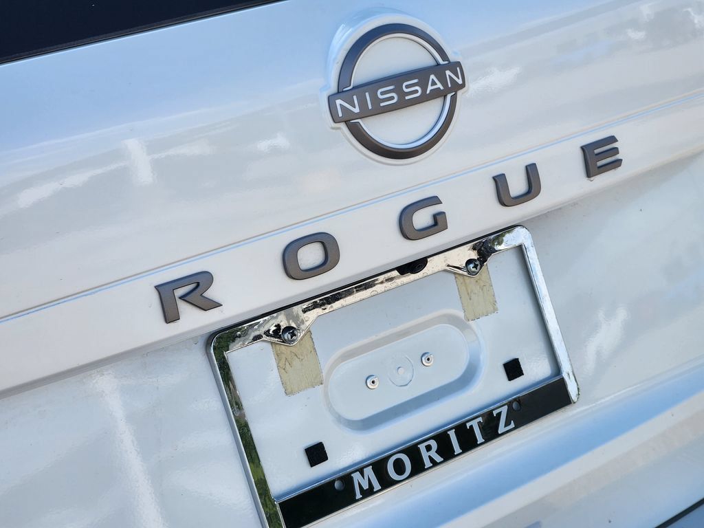Used 2026 Nissan Rogue SV w/ Cold Weather Package AWD/4WD image 12