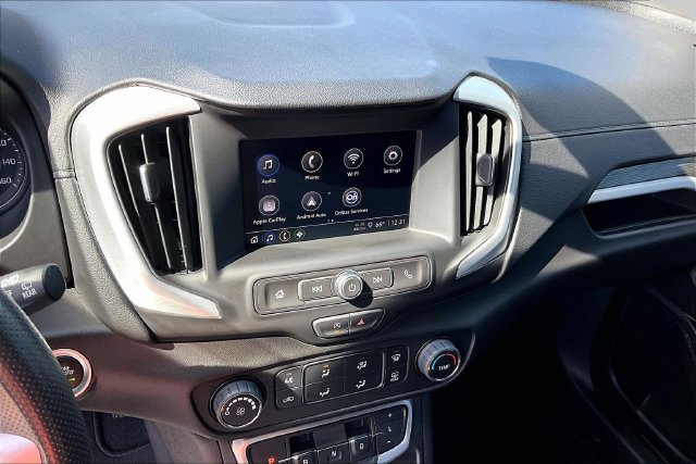 Used 2024 GMC Terrain SLE FWD image 6