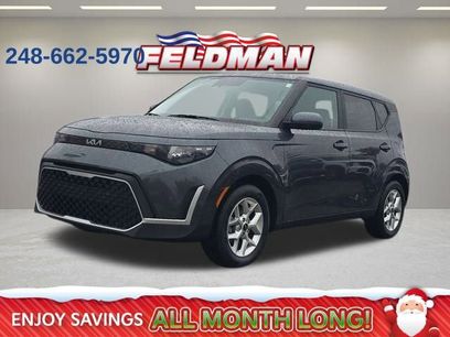 Used 2023 Kia Soul LX w/ LX Technology Package