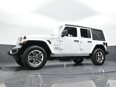 Used 2022 Jeep Wrangler Unlimited Sahara image 58