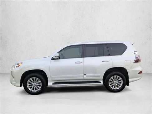 Used 2016 Lexus GX 460 image 9