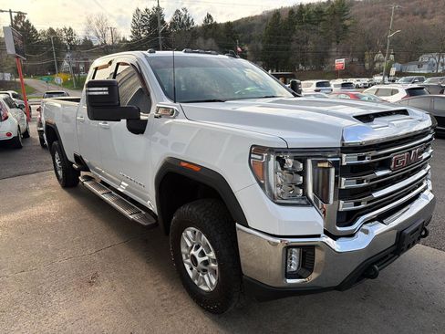 Used 2021 GMC Sierra 2500 SLE w/ SLE Value Package; image 3