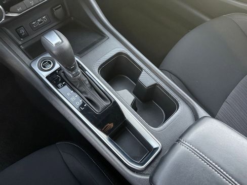 Used 2025 Nissan Sentra SV image 41