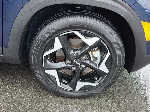 Used 2024 Kia Seltos EX image 8