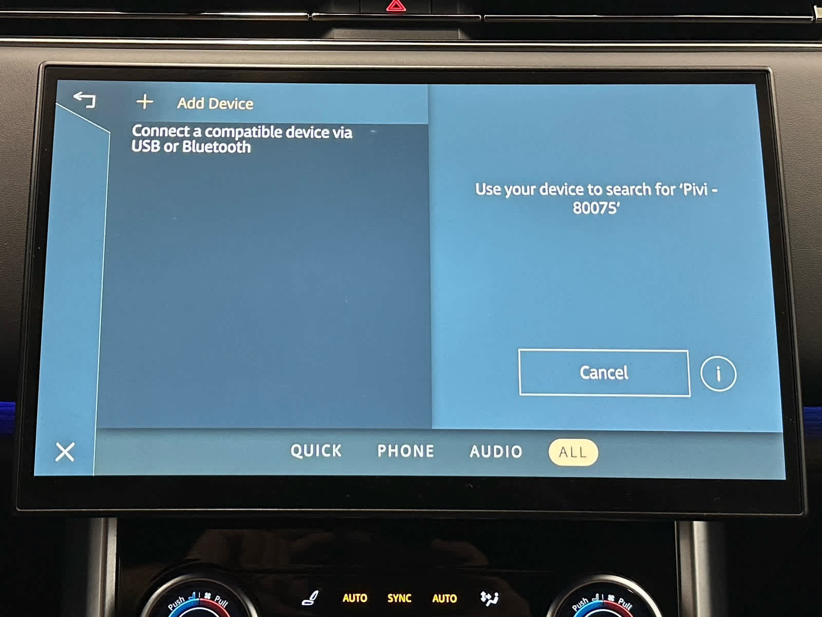 Used 2023 Land Rover Range Rover Long Wheelbase SE AWD/4WD image 36