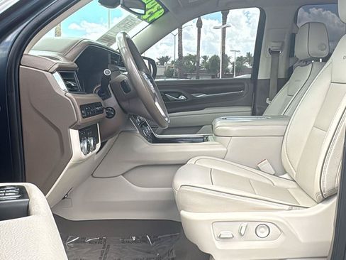 Used 2021 GMC Yukon XL Denali AWD/4WD image 27