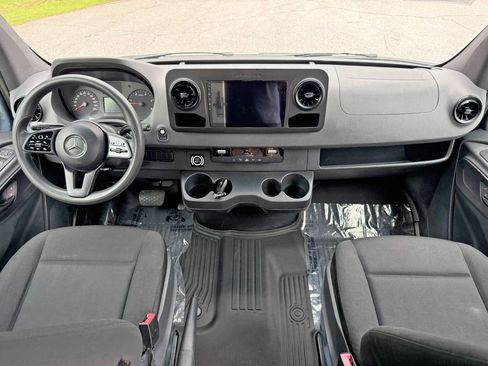 Used 2019 Mercedes-Benz Sprinter 170 image 17