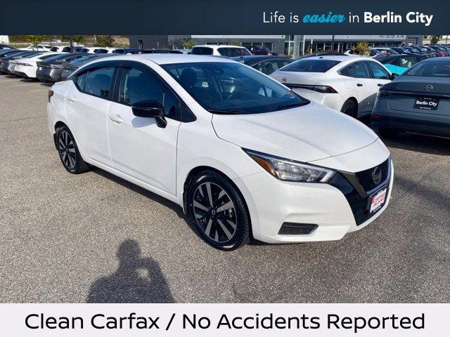 Certified 2022 Nissan Versa SR w/ Convenience Package FWD image 1