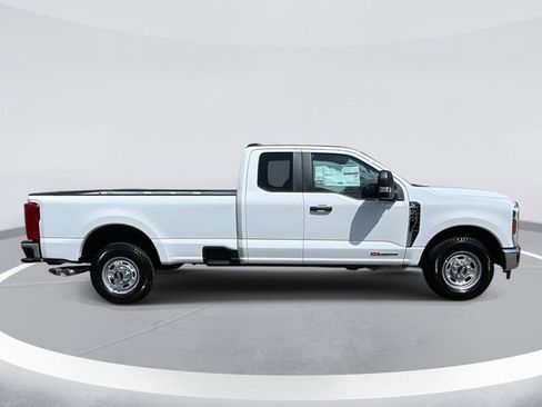 New 2026 Ford F350 XL w/ XL Chrome Package RWD image 3