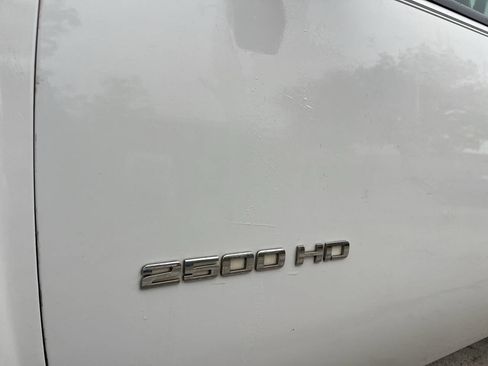 Used 2011 Chevrolet Silverado 2500 W/T image 11