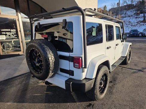 Used 2016 Jeep Wrangler Unlimited Sahara w/ Dual Top Group image 7