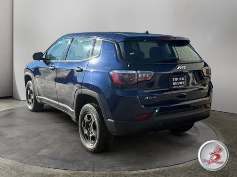 Used 2020 Jeep Compass Sport image 3