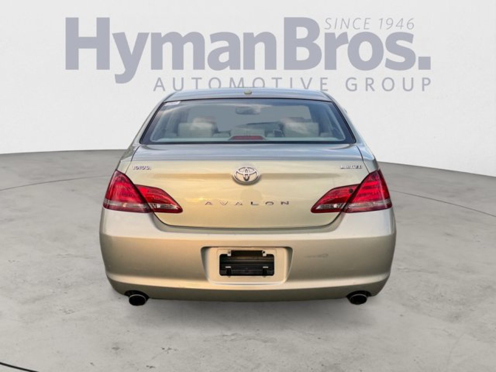 Used 2009 Toyota Avalon Limited FWD image 4
