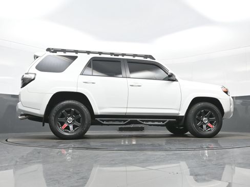 Used 2021 Toyota 4Runner Trail Special Edition AWD/4WD image 33