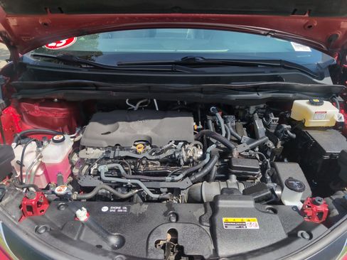 Used 2023 Toyota Sienna LE image 32