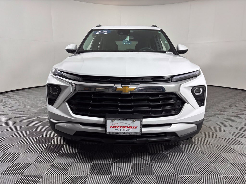 Used 2025 Chevrolet TrailBlazer LT FWD image 18