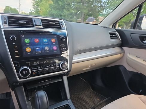Used 2019 Subaru Outback 2.5i Premium AWD/4WD image 22