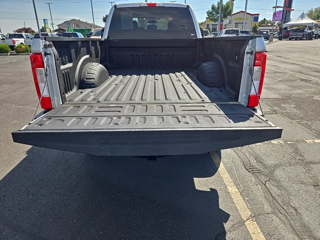 Used 2018 Ford F250 XL w/ Power Equipment Group AWD/4WD image 5