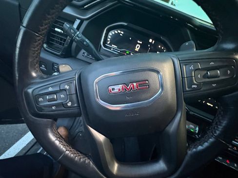 Used 2022 GMC Sierra 1500 AT4 w/ AT4 Premium Package AWD/4WD image 16