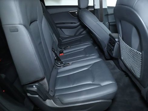 Used 2022 Audi Q7 3.0T Premium Plus w/ Premium Plus Package image 32