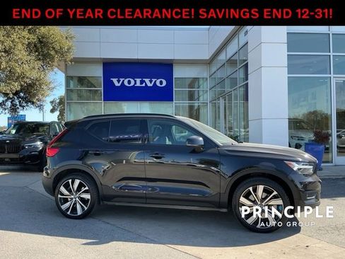 Certified 2021 Volvo XC40 P8 Recharge w/ Advanced Package image 3