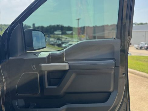 Used 2018 Ford F150 Raptor w/ Equipment Group 802A Luxury image 22