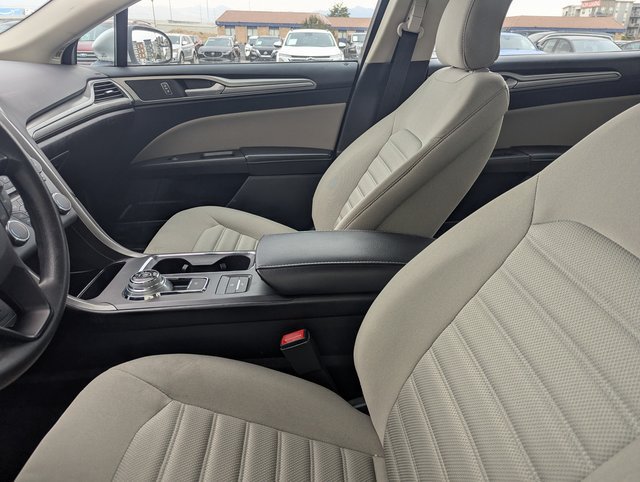 Used 2018 Ford Fusion S FWD image 12