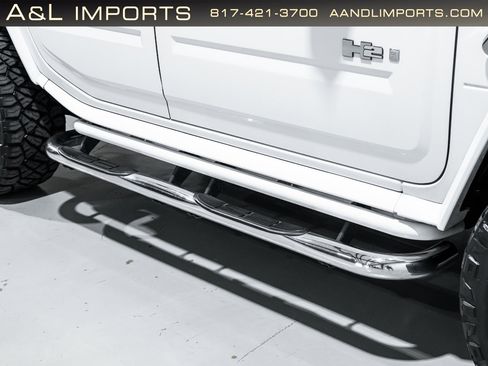 Used 2009 HUMMER H2 Luxury image 24