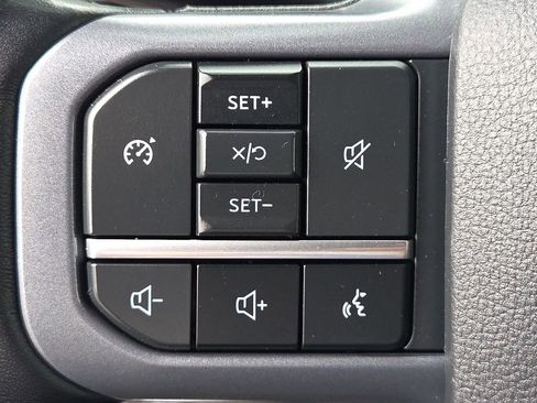 Used 2023 Ford F350 Lariat w/ Chrome Package image 26