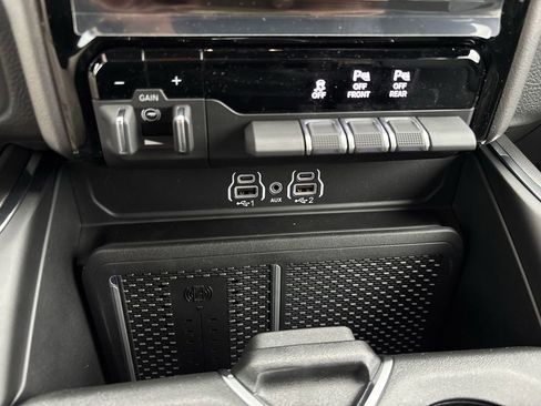 New 2026 RAM 1500 Laramie AWD/4WD image 21