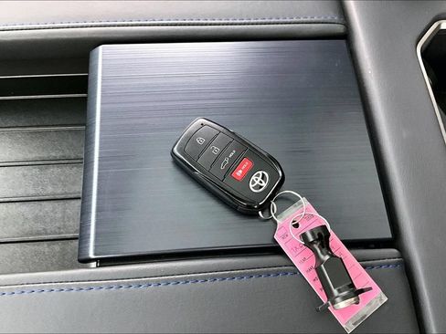 Used 2026 Toyota Sequoia Platinum AWD/4WD image 13